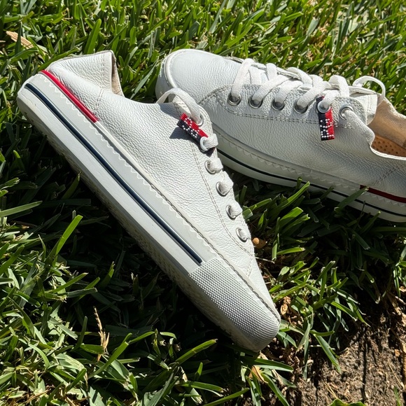 PAUL GREEN Carly White Leather low top sneakers size UK 3US 5.5 gently used